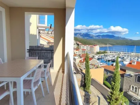 Prodaja, jednosoban stan, 76m², Luštica Bay, Tivat