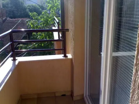 Izdavanje, jednosoban stan, 33m², Crveni Krst, Beograd - image 8