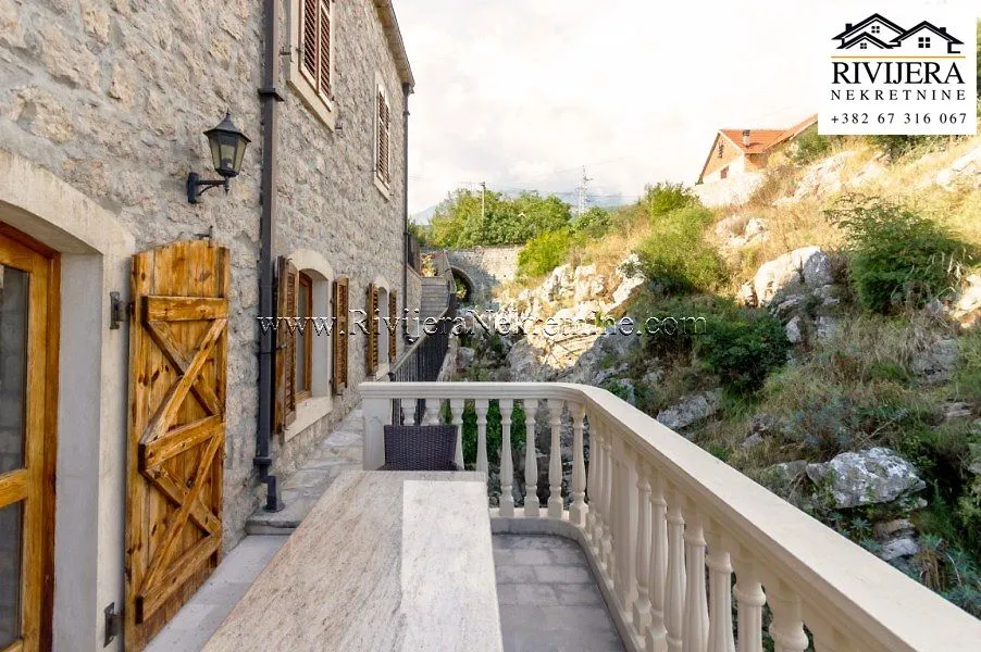 Prodaja, kuća, 226m², Podi, Herceg Novi
