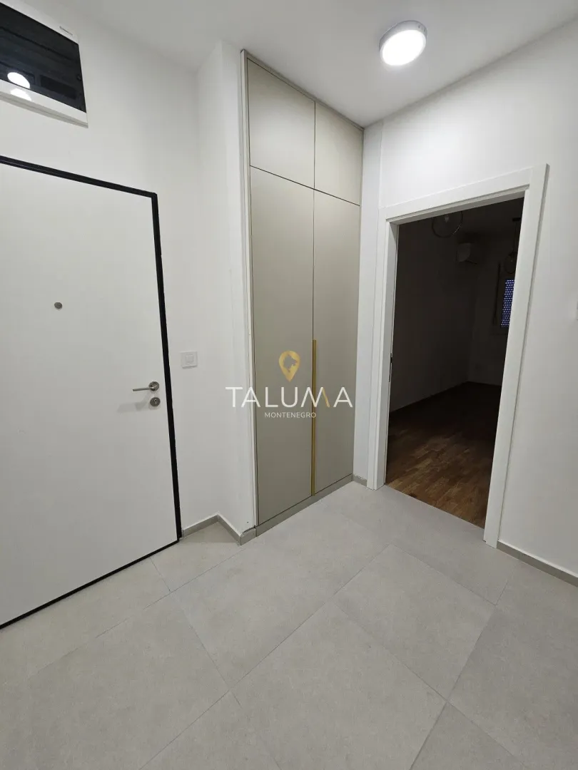 Rent, two bedroom apartment, 65m², Stari Aerodrom, Podgorica