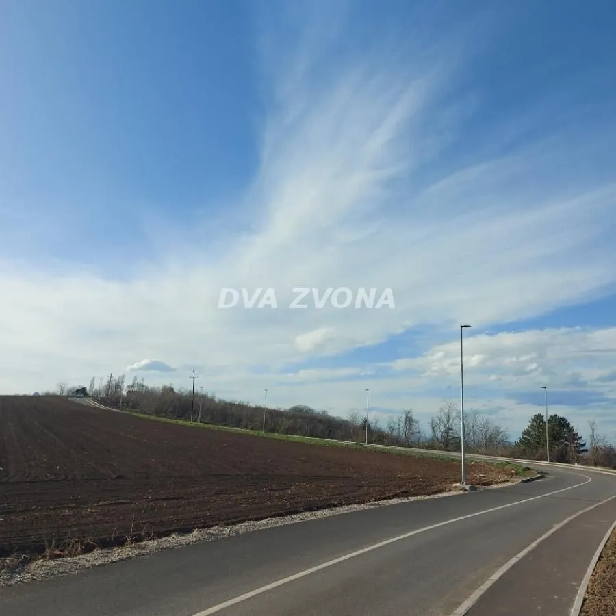 Prodaja, plac, 1500m², Novi Slankamen, Inđija