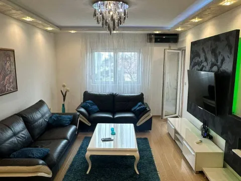 Rent, two bedroom apartment, 76m², City Kvart, Podgorica - image 1
