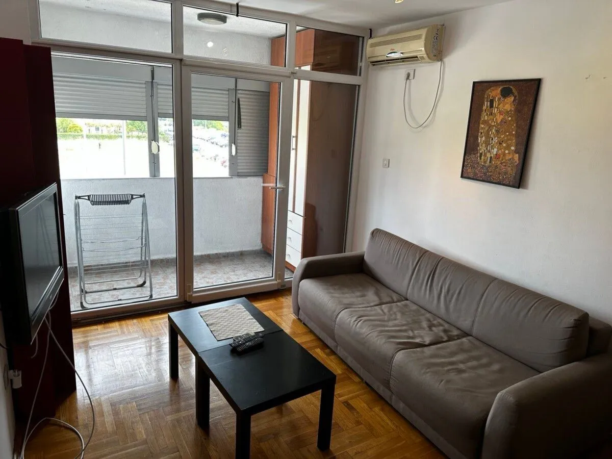 Rent, one bedroom apartment, 50m², City Kvart, Podgorica