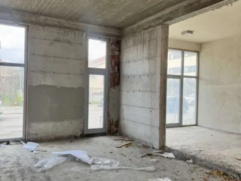 Izdavanje, poslovni prostor, 210m2, Dalmatinska ulica, Podgorica Izdavanje, poslovni prostor, 210m2, Dalmatinska ulica, Podgorica