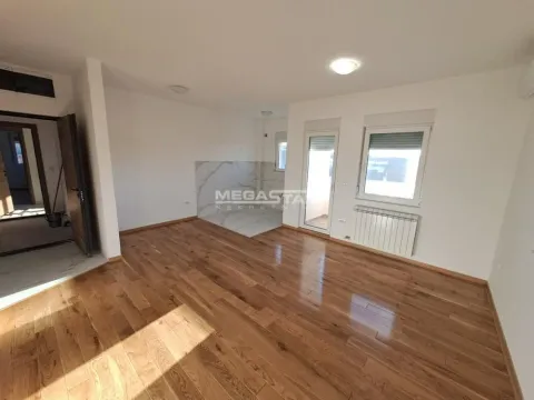 Prodaja, jednosoban stan, 45m², Borča 1, Borča Sve Podlokacije - image 7