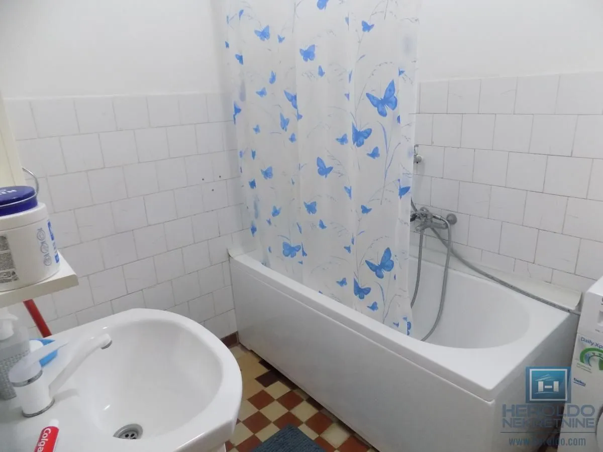 Prodaja, kuća, 217m², Paraćin, Srbija