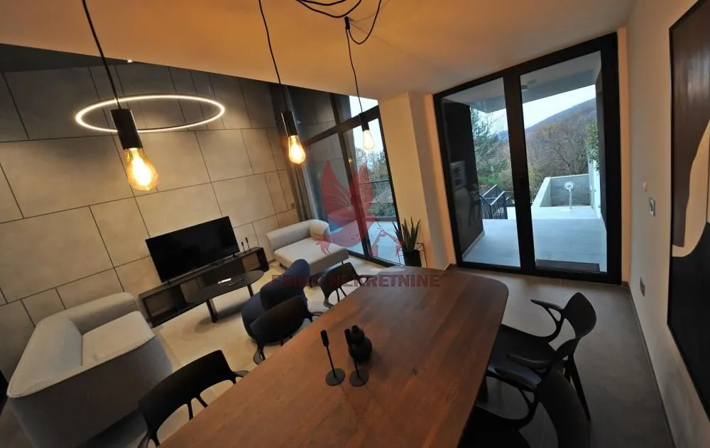 Sale, house, 106m², Mladenovac, Beograd