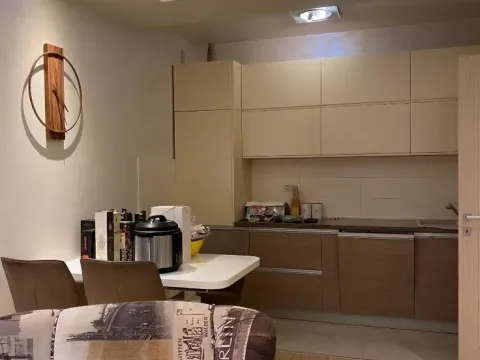 Prodaja, dvosoban stan, 66m², City Kvart, Podgorica - image 10