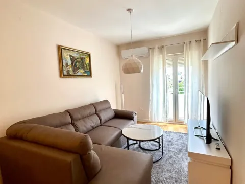 Rent, one bedroom apartment, 42m², Central Point, Podgorica - image 4