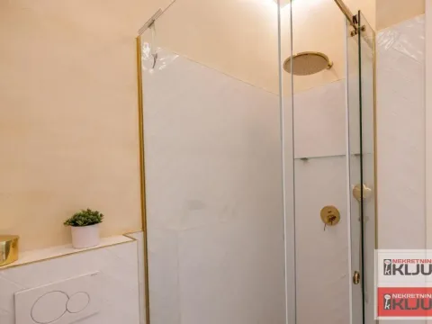 Rent, four bedroom apartment, 120m², Tatarsko brdo, Petrovaradin - image 20