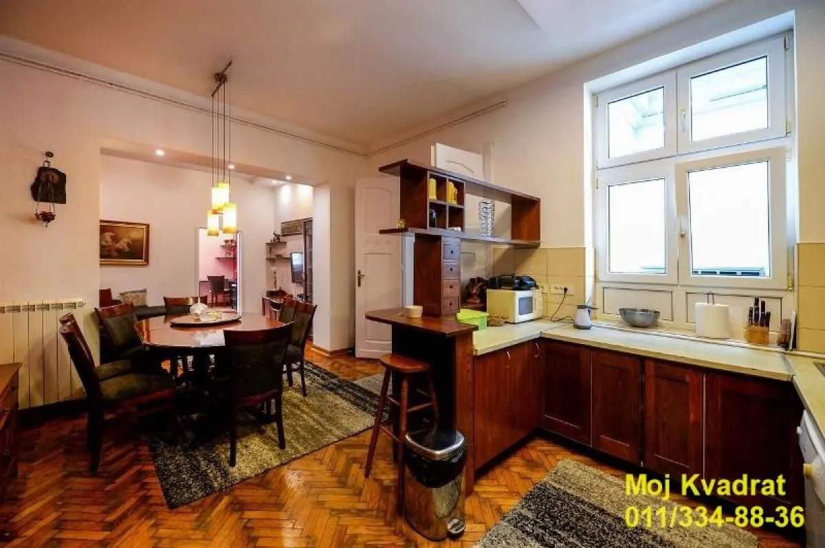 Prodaja, trosoban stan, 86m², Vračar Centar, Vračar Sve Podlokacije