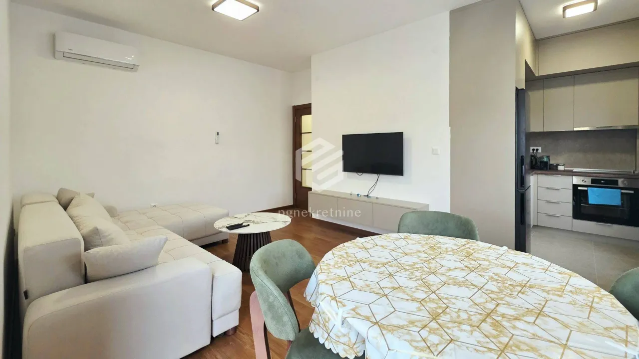 Prodaja, jednosoban stan, 46m², Vezirov Most, Podgorica