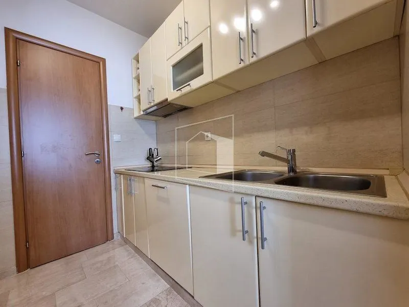 Rent, apartment, 87m², Stari Aerodrom, Podgorica