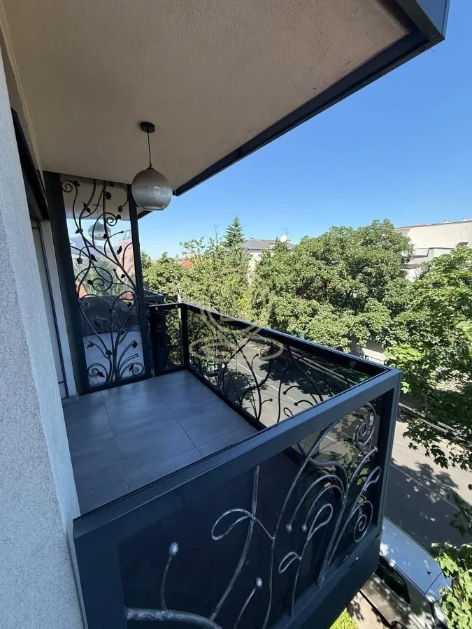Rent, three bedroom apartment, 57m², Vračar Sve Podlokacije, Beograd