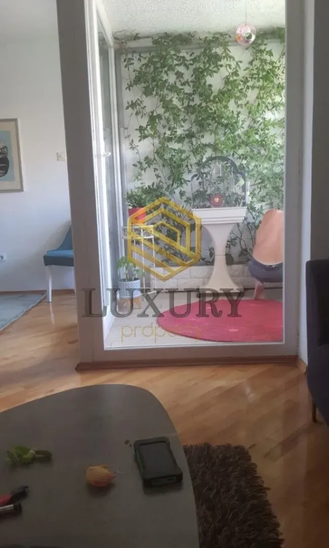 Rent, three bedroom apartment, 100m², Blok 5, Podgorica