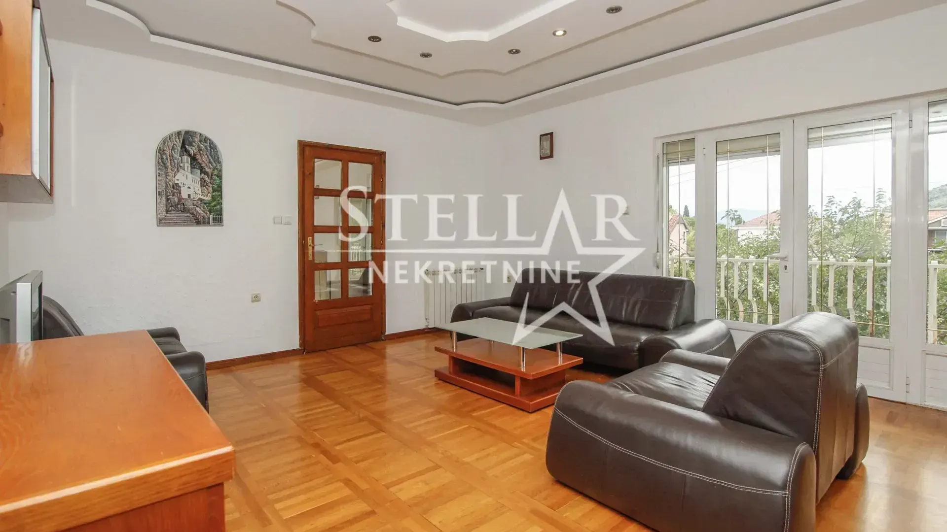 Rent, house, 250m², Tološi, Podgorica