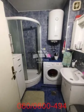 Manje kupatilo sa tuš kabinom, umivaonikom, veš mašinom i bojlerom. - image 13