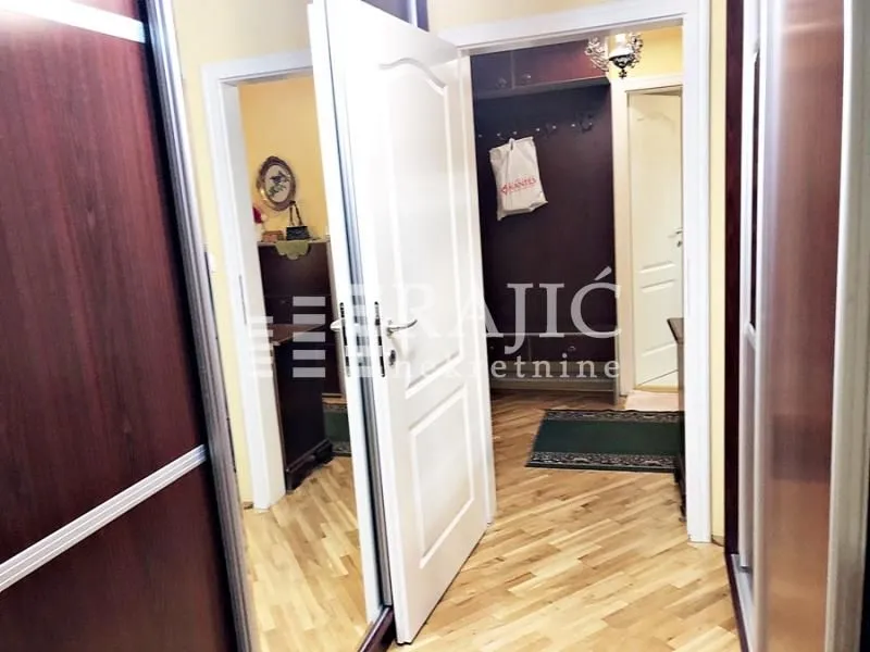 Rent, four bedroom apartment, 110m², Crveni Krst, Beograd