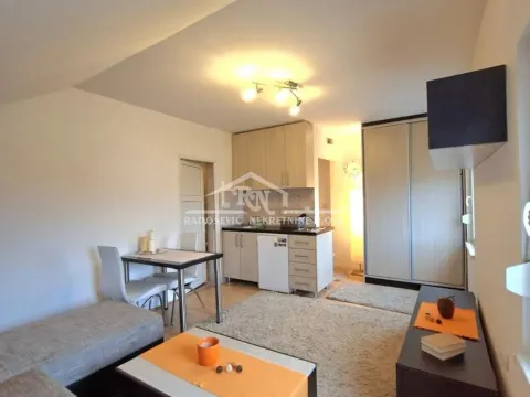 Prodaja, stan, 25m², Borča 1, Borča Sve Podlokacije - image 8