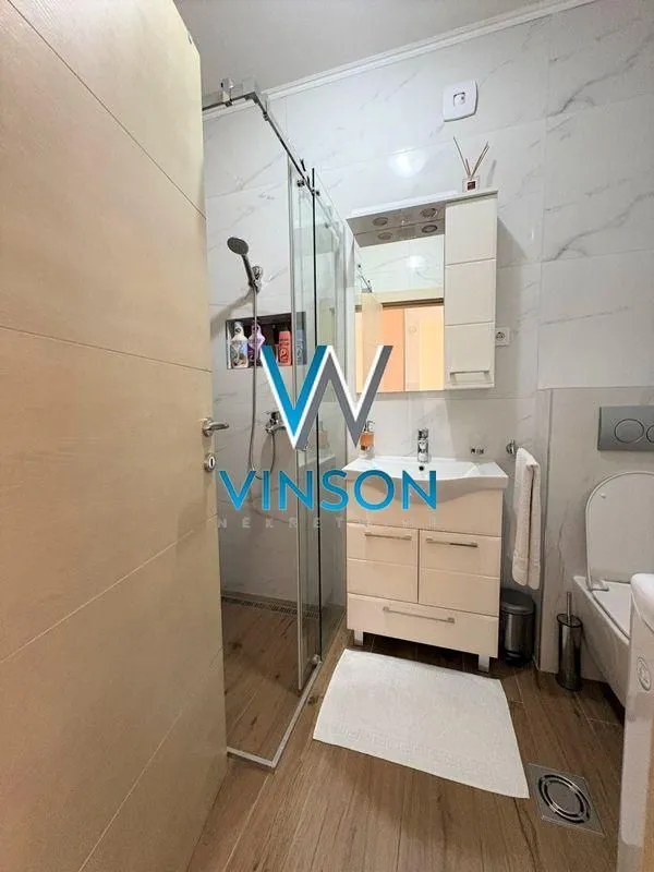Izdavanje, jednosoban stan, 38m², Centar, Novi Sad