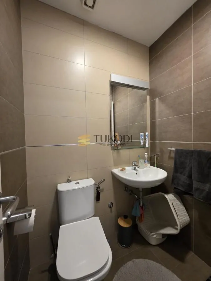 Prodaja, četvorosoban stan, 114m², Sremska Kamenica, Petrovaradin