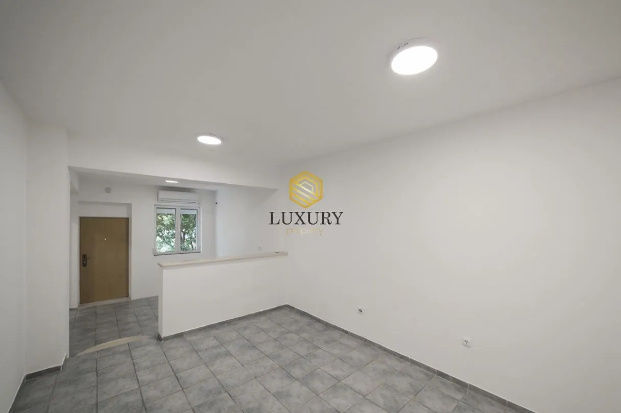 Prodaja, dvosoban stan, 62m², Stari Aerodrom, Podgorica