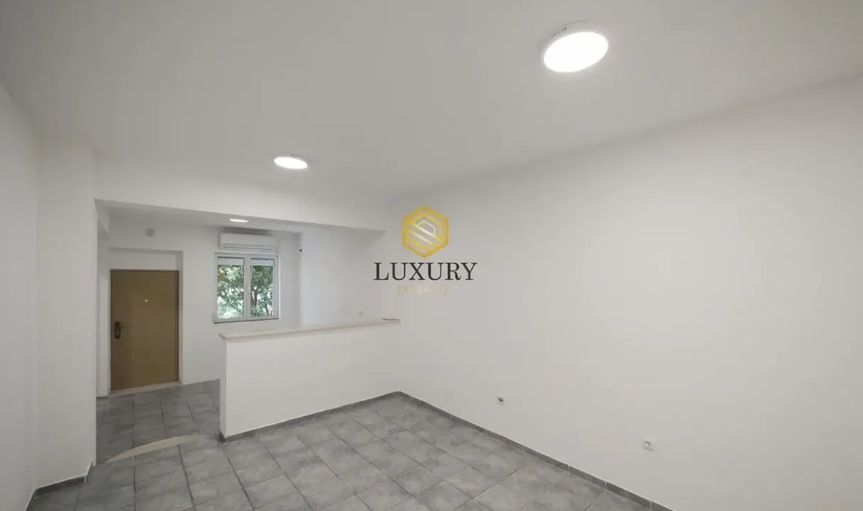 Prodaja, dvosoban stan, 62m², Stari Aerodrom, Podgorica