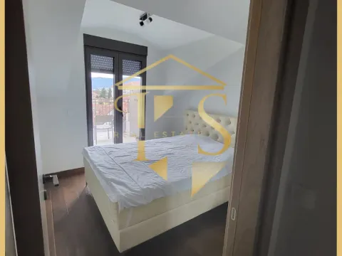 Rent, one bedroom apartment, 60m², Centar, Tivat - image 6