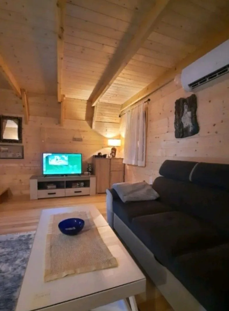 Prodaja, kuća, 207m², Borje, Žabljak