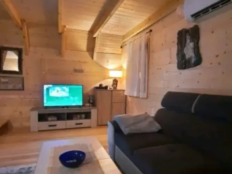 Sale, house, 207m², Borje, Žabljak - image 14