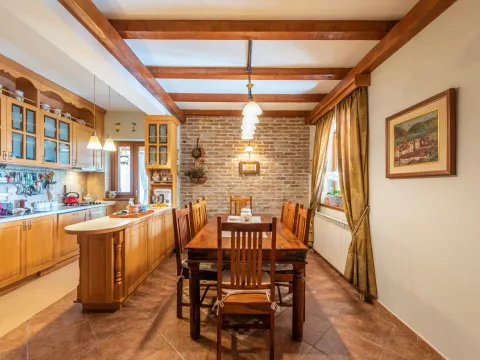 Sale, house, 305m², Orahovac, Kotor - image 14