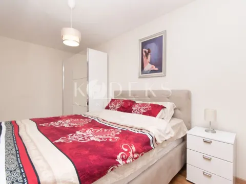 Izdavanje, dvosoban stan, 56m², City Kej, Podgorica - image 4