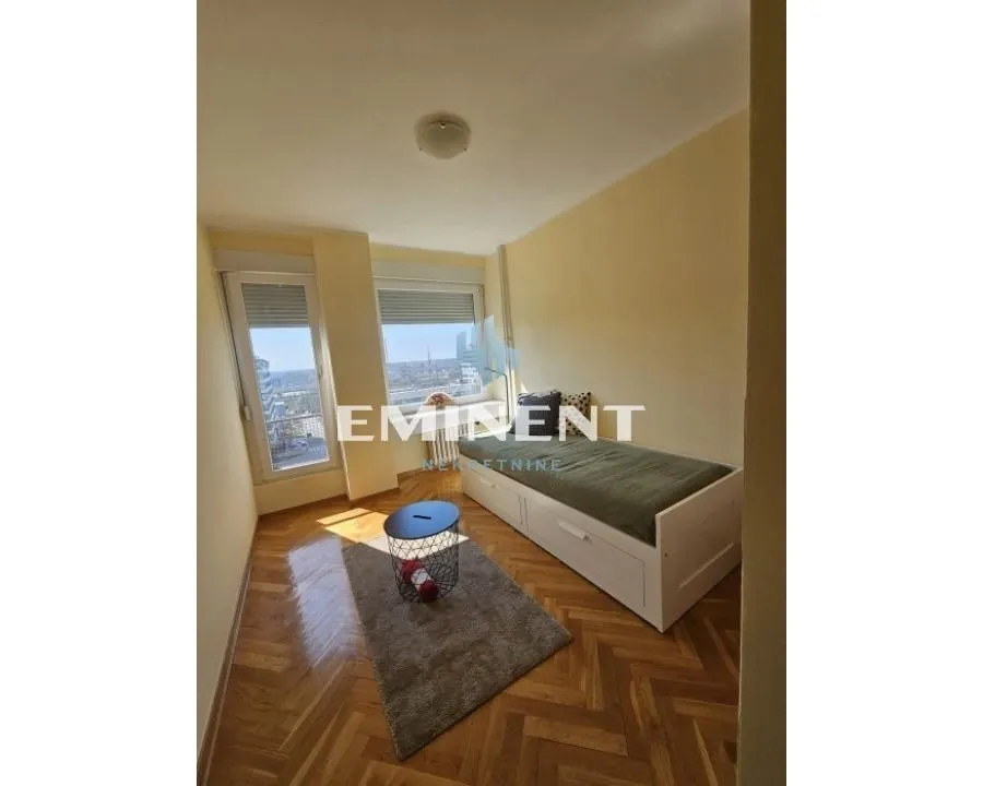Izdavanje, trosoban stan, 73m², Novi Beograd Blok 23, Novi Beograd Sve Podlokacije