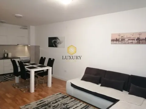 Prodaja, stan, 50m², Stari Aerodrom, Podgorica - image 12