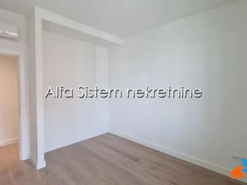 Rent, four bedroom apartment, 112m², Savski Venac, Beograd - image 6