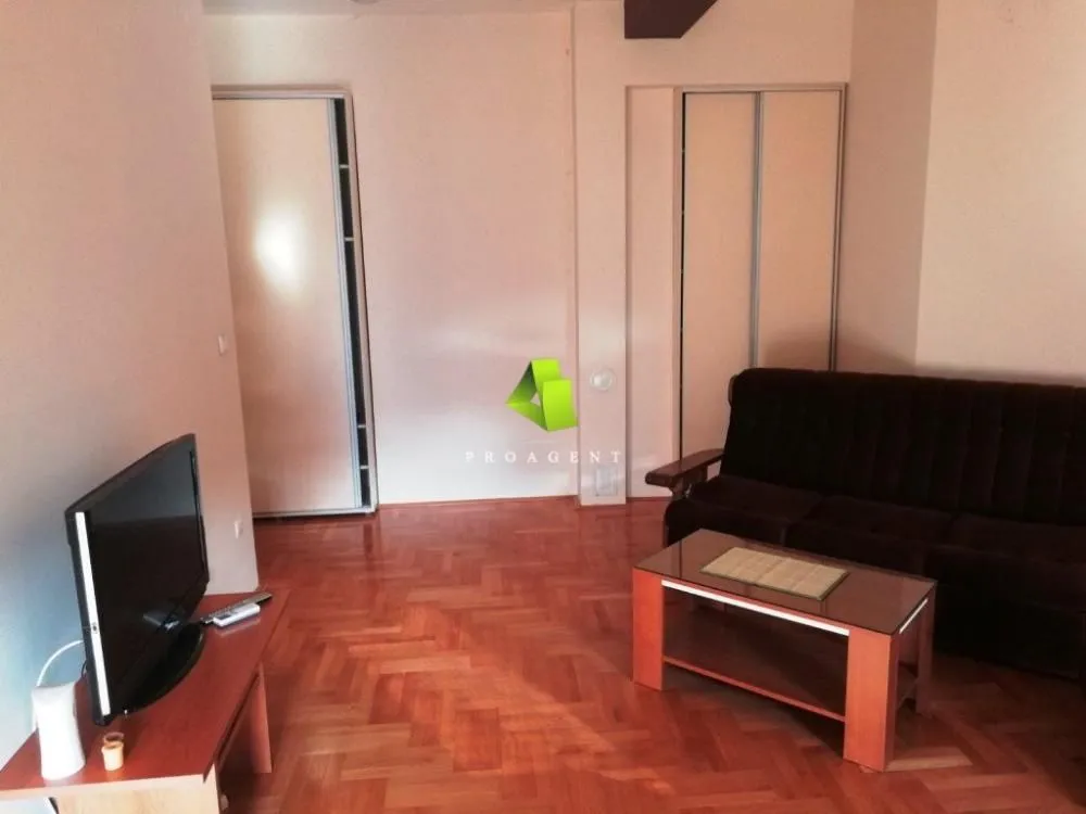 Izdavanje, dvosoban stan, 51m², Medijana, Niš