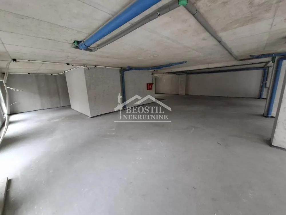 Sale, office space, 630m², Banovo Brdo, Beograd