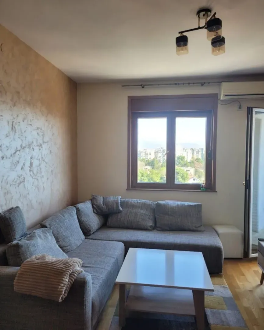 Rent, one bedroom apartment, 38m², Pobrežje, Podgorica