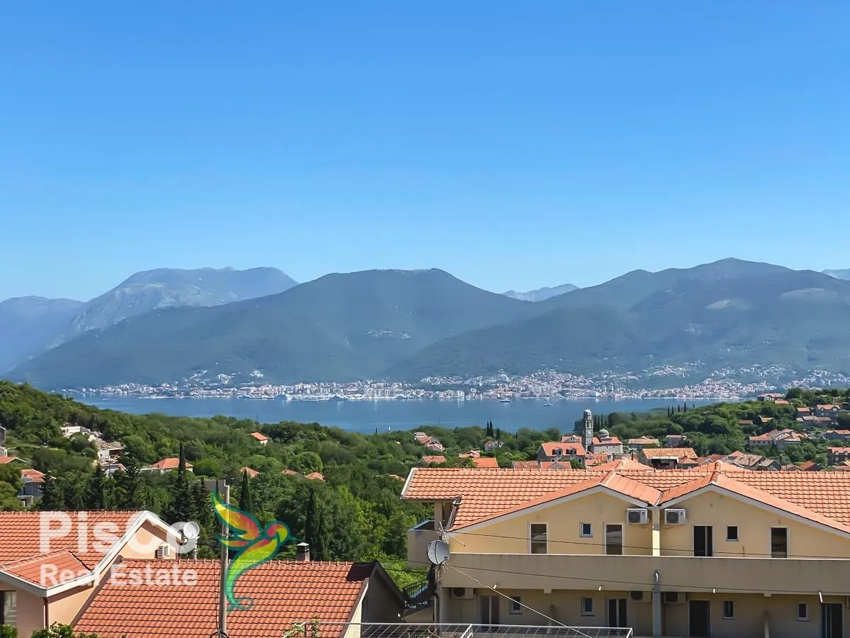 Prodaja, četvorosoban stan, 160m², Tivat, Crna Gora