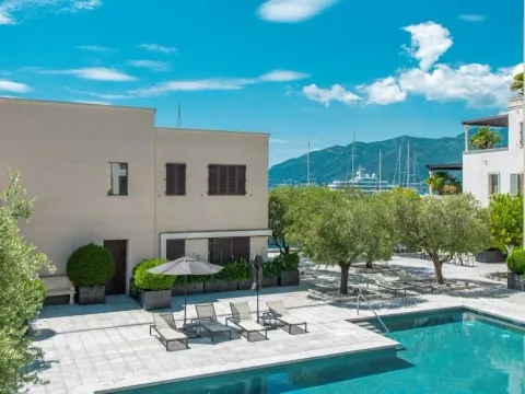 Prodaja, dvosoban stan, 148m², Tivat, Crna Gora - image 6