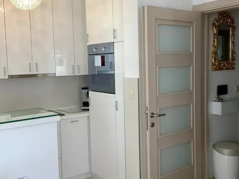 Prodaja, trosoban stan, 58m², Centar, Budva - image 15