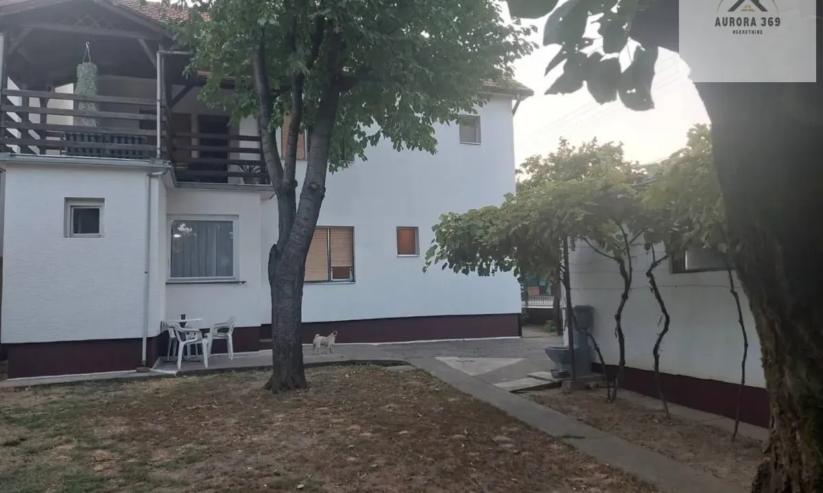 Prodaja, kuća, 290m², Ruma, Srbija