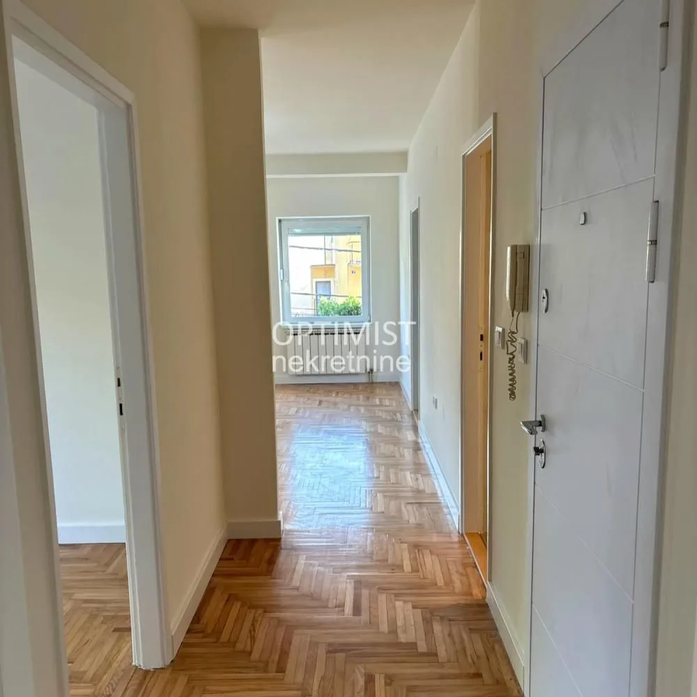 Izdavanje, dvosoban stan, 63m², Čukarica, Beograd