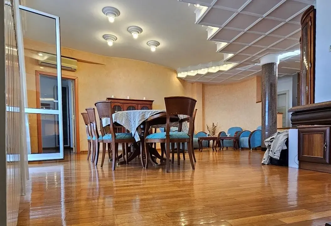 Prodaja, stan, 135m², Savski Venac, Beograd