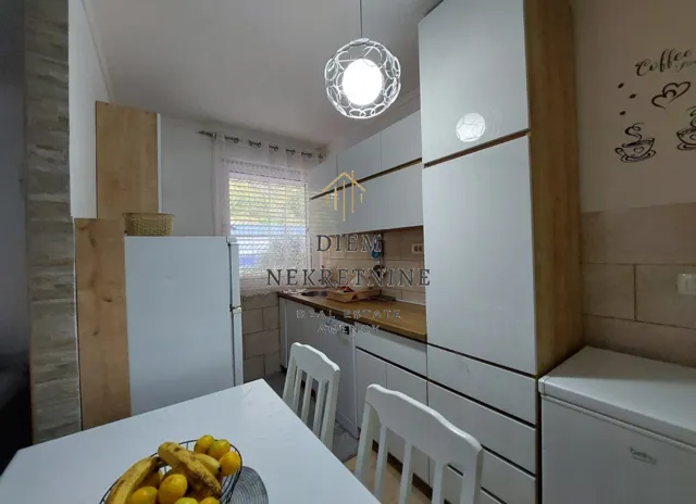 Prodaja, dvosoban stan, 48m², Dobrota, Kotor