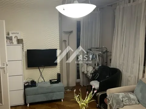 Izdavanje, jednosoban stan, 37m², Centar, Novi Sad - image 2