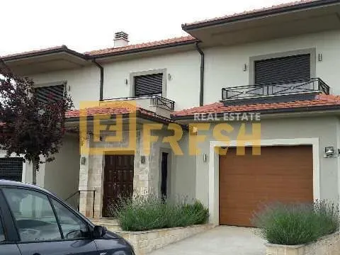 Rent, house, 220m², Tološi, Podgorica