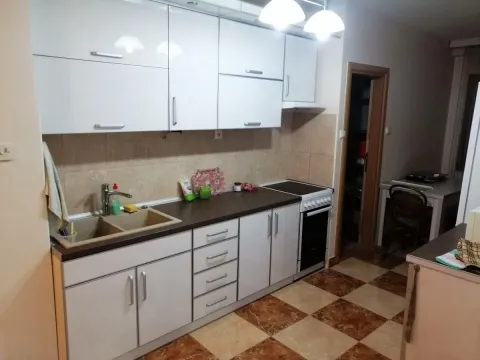 Prodaja, trosoban stan, 95m², Centar, Niš - image 10