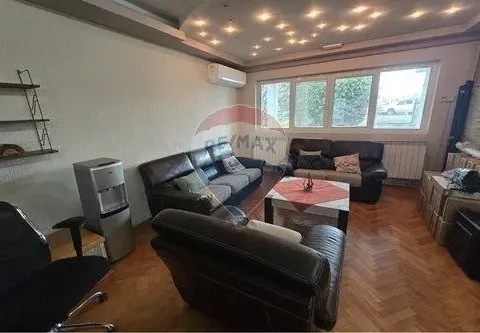 Izdavanje, kuća, 250m², Zabjelo, Podgorica - image 14