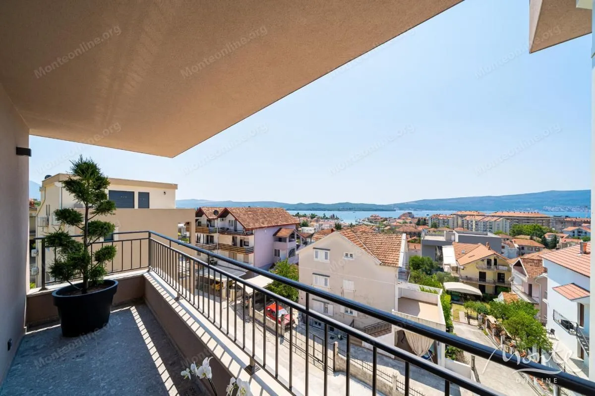 Prodaja, stan, 78m², Tivat, Crna Gora